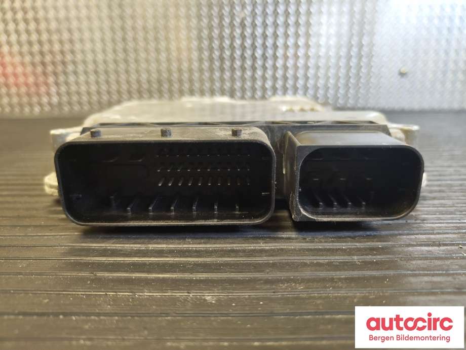 Styreenhet motor til BMW X5 2007-2013 (E70) (E70) (BMW|13 61 8 509 035|)