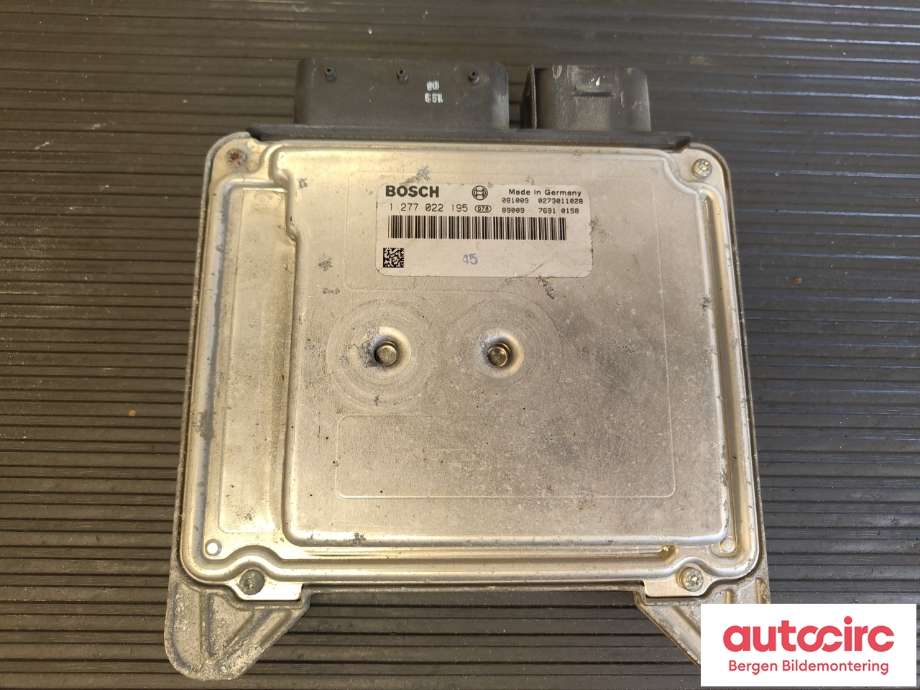 Styreenhet motor til BMW X5 2007-2013 (E70) (E70) (BMW|13 61 8 509 035|)