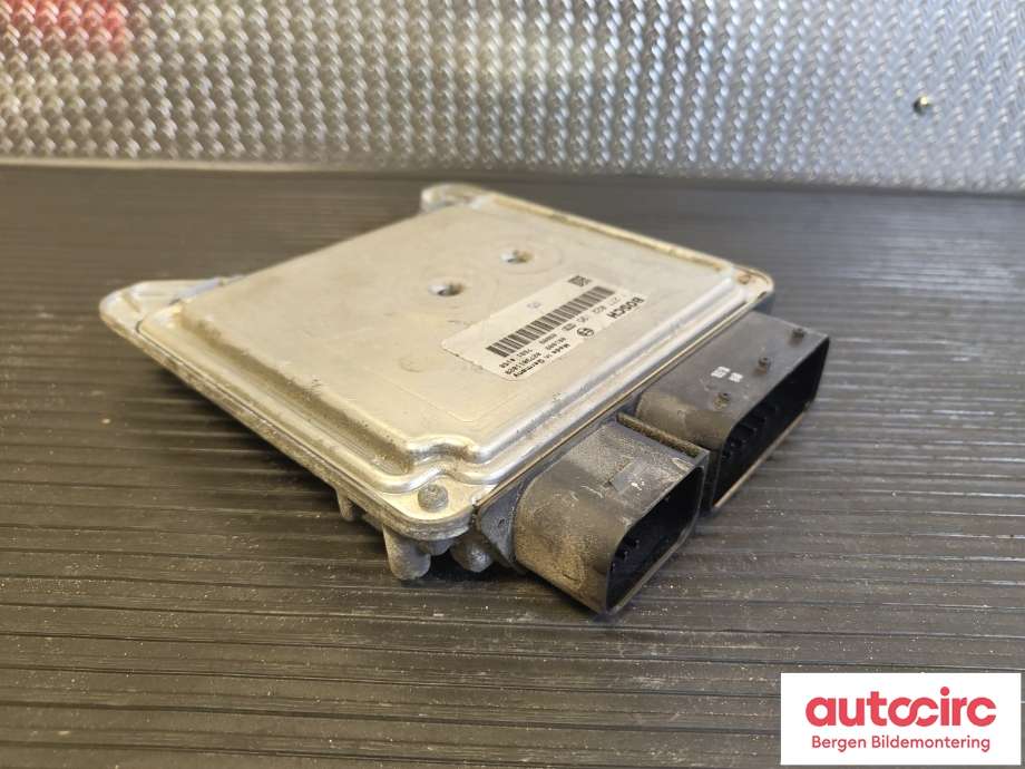 Styreenhet motor til BMW X5 2007-2013 (E70) (E70) (BMW|13 61 8 509 035|)