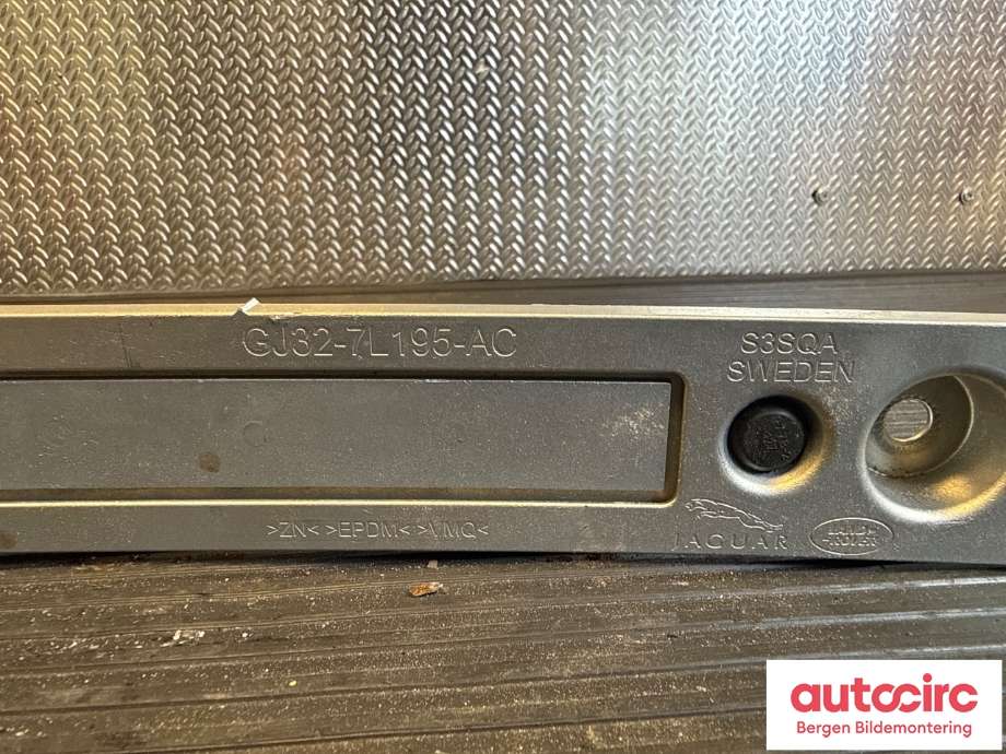Innredning pakke til Land Rover Range Rover, Evoque 2011-2019 (Type I)  (LAND-ROVER|GJ327L195AD|LR078653|GJ327L195AC)