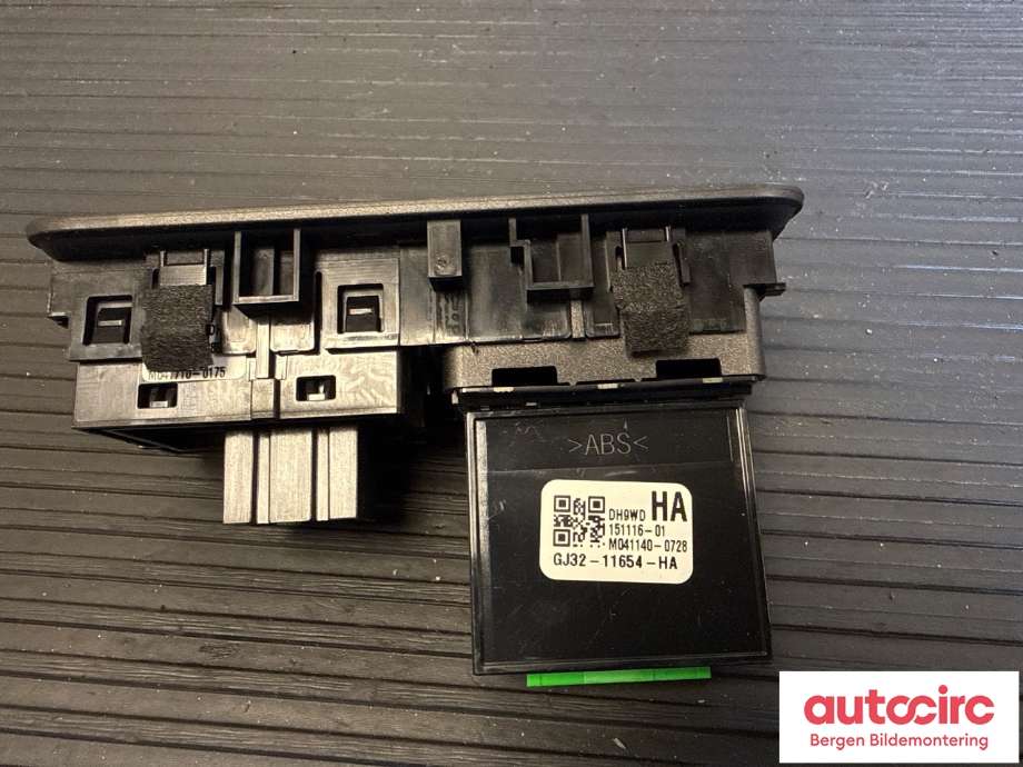 Bryter baklukeåpner til Land Rover Range Rover, Evoque 2011-2019 (Type I)  (LAND-ROVER|GJ3211654HB|LR070819|LR079409)