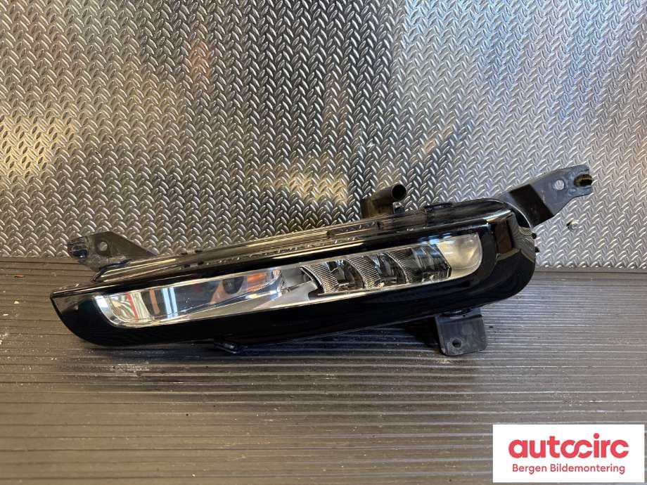 Tåkelykt høyre foran til Land Rover Range Rover, Evoque 2011-2019 (Type I) (LAND-ROVER|GJ3215201AB|LR072646|LR136873)