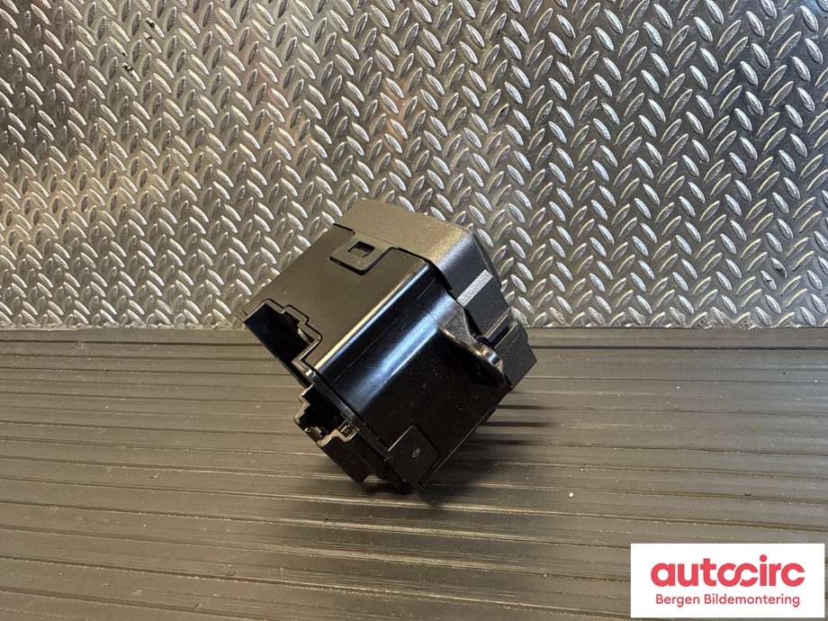 Bryter Antispinn til Land Rover Range Rover, Evoque 2011-2019 (Type I)  (LAND-ROVER|JJ3214K147AA|LR073541|LR104951)
