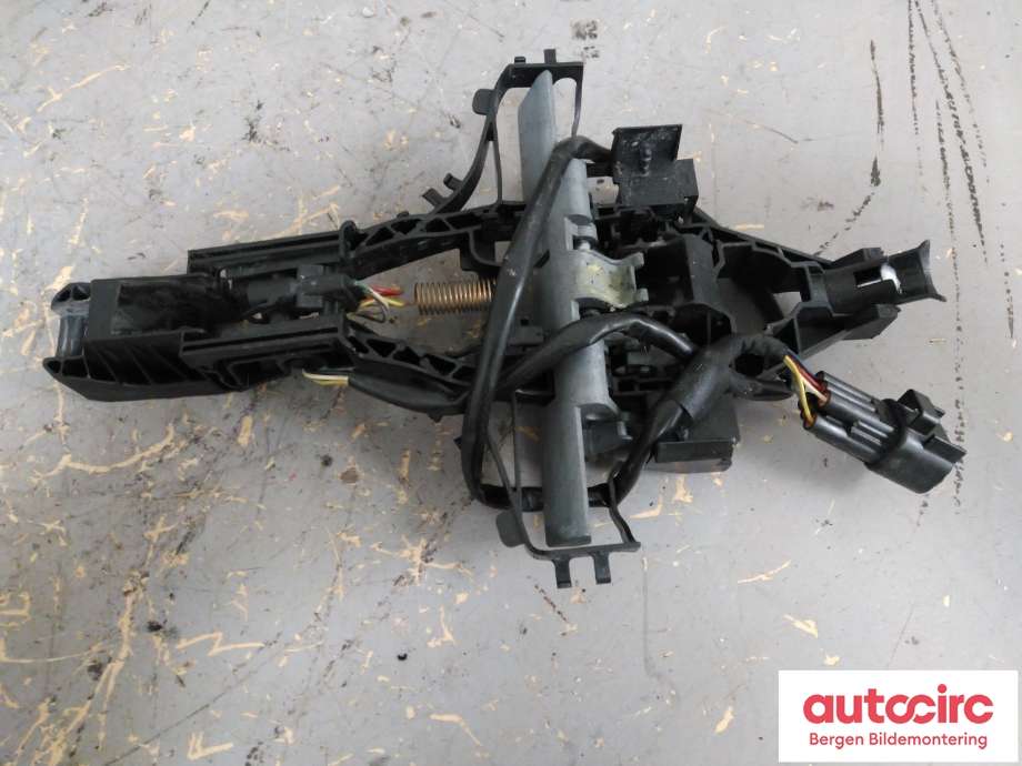 Dørhåndtak utv venstre bak til Volvo XC60 2014-2017 (Type I, Fase 2)  (VOLVO|30784204|)