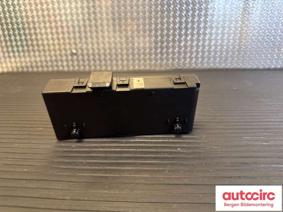 Styreenhet elektrisk bakluke til BMW iX 2021-->> (I20) (I20) (BMW|61 35 5 B52 9E5|61 35 5 A74 B11)