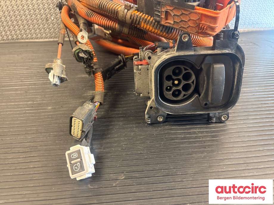 Kabel høy volt (HV) hybrid til Peugeot 2008 2019-->> (Type II)  (PEUGEOT|98 487 176 80|)