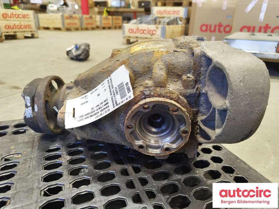 Kardang klokke bak til BMW 3-Serie 2005-2011 (E90/E91/E92/E93) (E90/E91/E92/E93) (BMW|33 10 7 591 017|)