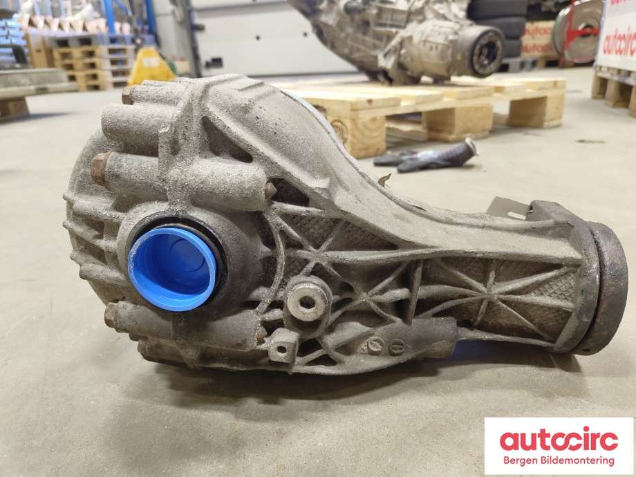 Kardang klokke bak til Audi Q5 2008-2012 (Type I, Fase 1)  (AUDI|0BC 500 043 M|)