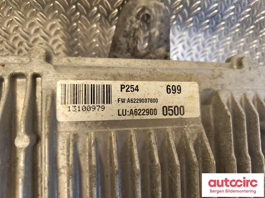 Styreenhet motor til Mercedes Vito 2014-->> (W447) (W447) (MERCEDES|A 622 900 05 00|)