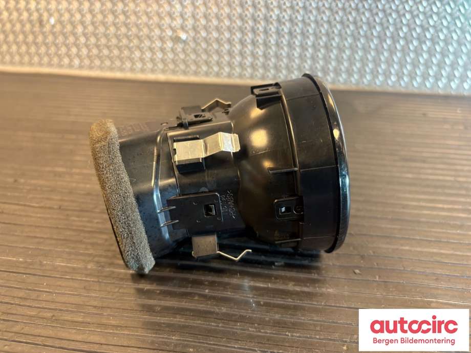 Dashbord friskluftdyse til Mercedes Sprinter 2018-->> (907/910) (907/910) (MERCEDES|A 910 830 34 01|)