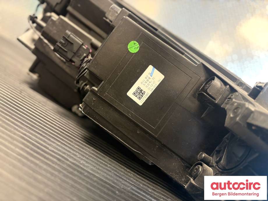 Frontlykt venstre halogen til MG ZS EV 2022-->> (Type I, Fase 2) (MG||11275385)