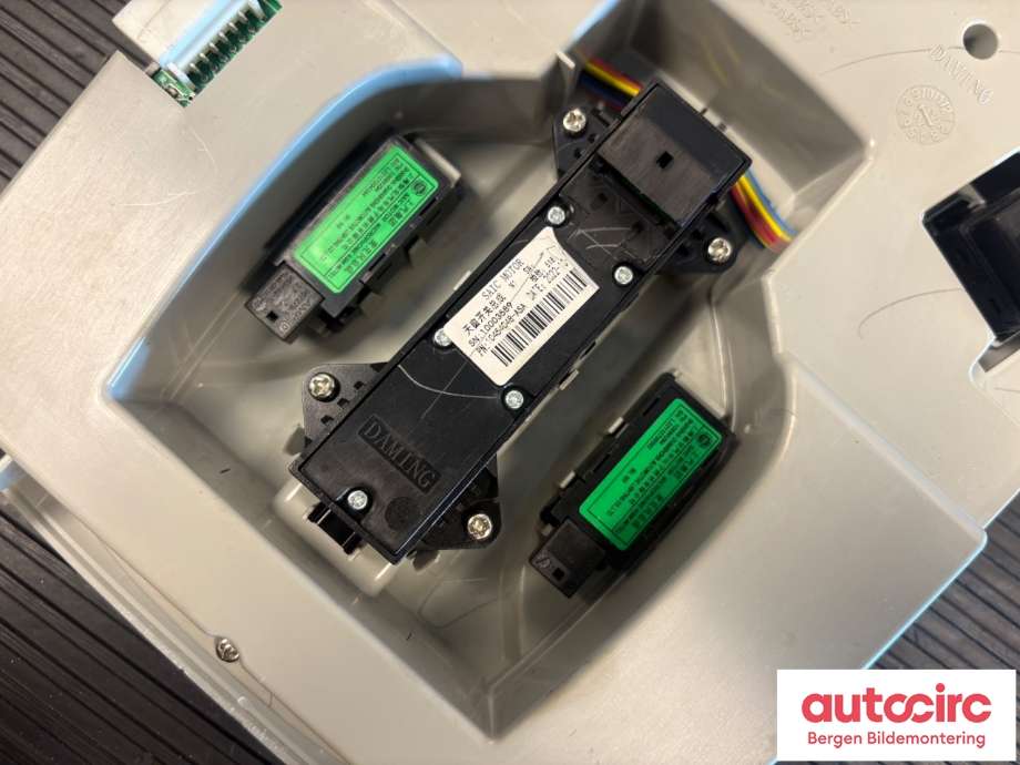 Tak konsoll til MG ZS EV 2022-->> (Type I, Fase 2)  (MG||10003589|10774794-ASA)