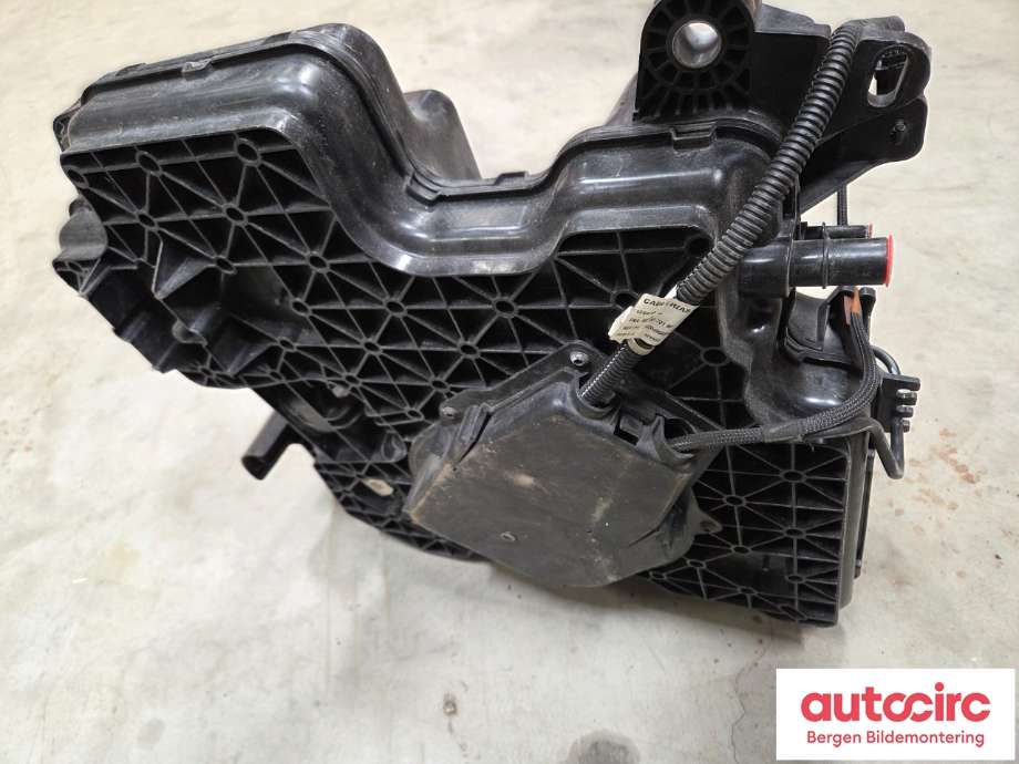 AdBlue tank til Toyota Proace 2016-->> (Type II)  (98183661|7340084|4099016)