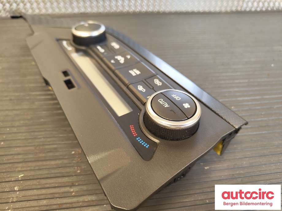 Varmeapparat betjening til Toyota Auris 2013-2015 (Type II, Fase 1) (TOYOTA|5590002390B1|)