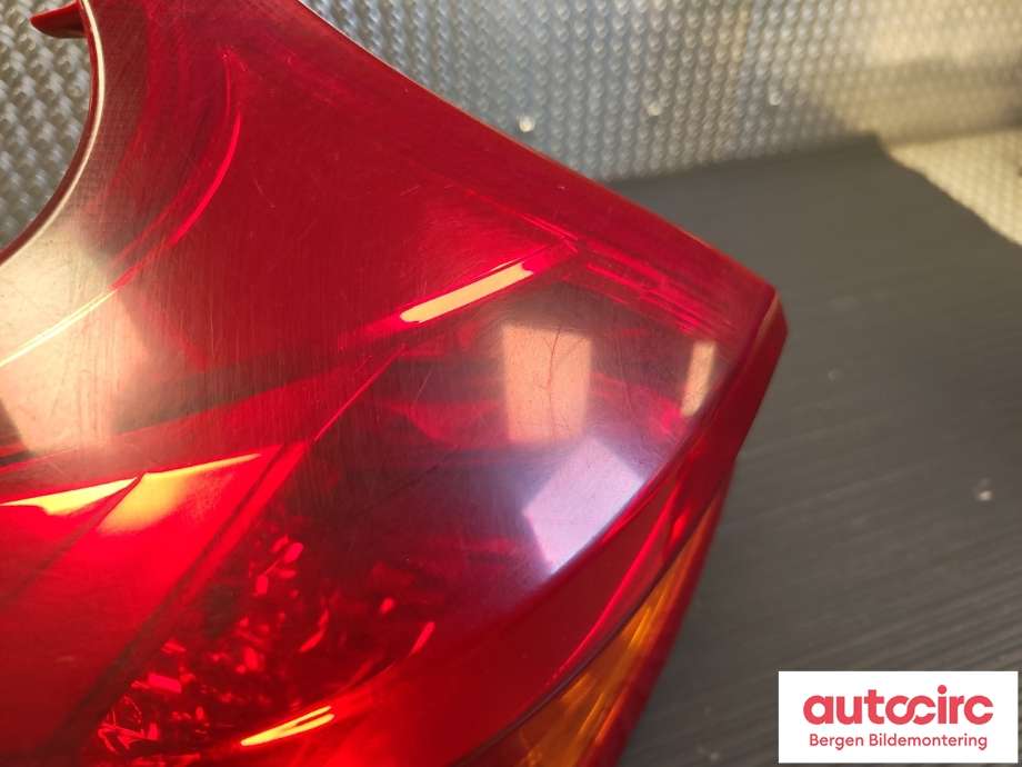 Baklykt venstre til Toyota Auris 2013-2015 (Type II, Fase 1)  (TOYOTA|8156102740|)