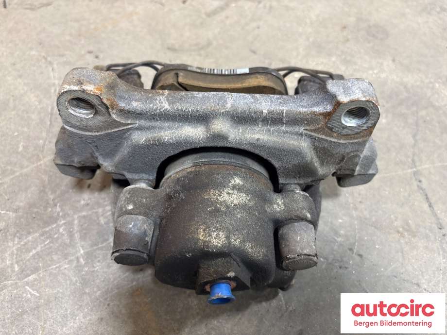 Bremsecaliper venstre foran til MG ZS EV 2022-->> (Type I, Fase 2) (MG||10249657)