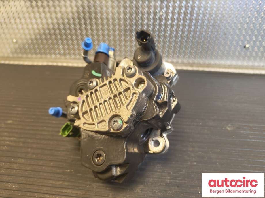 Dieselpumpe til Toyota Auris 2013-2015 (Type II, Fase 1)  (TOYOTA|221000W010|)