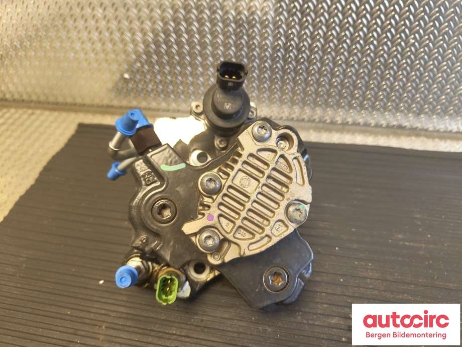 Dieselpumpe til Toyota Auris 2013-2015 (Type II, Fase 1)  (TOYOTA|221000W010|)