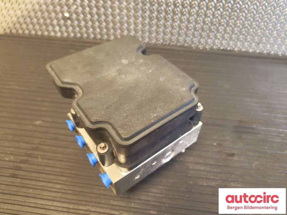 ABS sentral til Toyota Auris 2013-2015 (Type II, Fase 1) (TOYOTA|4405002670|)