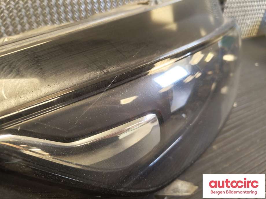 Frontlykt høyre xenon til Citroën C4, Picasso 2013-2018 (Type II) (CITROEN|96 772 174 80|)