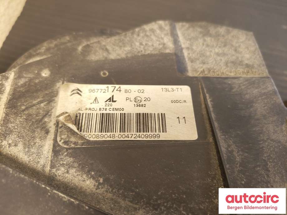 Frontlykt høyre xenon til Citroën C4, Picasso 2013-2018 (Type II) (CITROEN|96 772 174 80|)