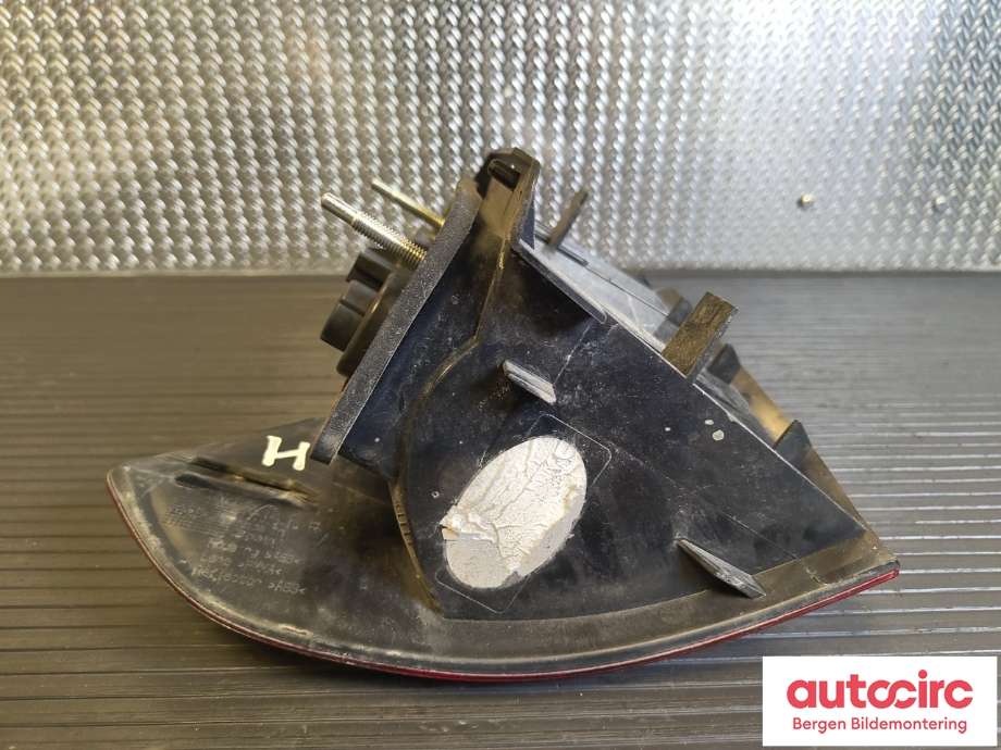 Baklykt høyre til Ford Galaxy 2010-2015 (Type III, Fase 2)  (FORD|1746085|AM21-13404-EG|)