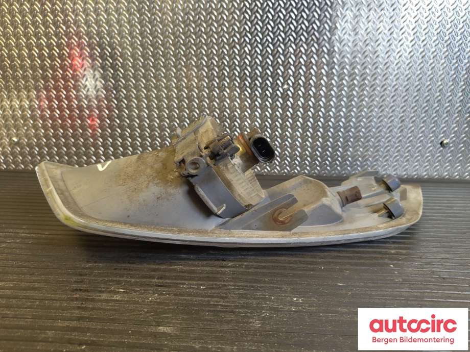Tåkelykt høyre foran til Ford Galaxy 2010-2015 (Type III, Fase 2) (FORD|1694704|AM21-15K201-BD|)