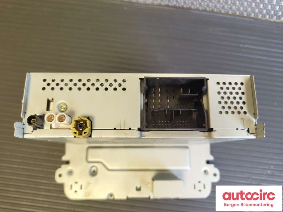 Bilstereo til VW Transporter / Caravelle 2015-2019 (T6) (T6) (VOLKSWAGEN|1K8 035 150 E|)