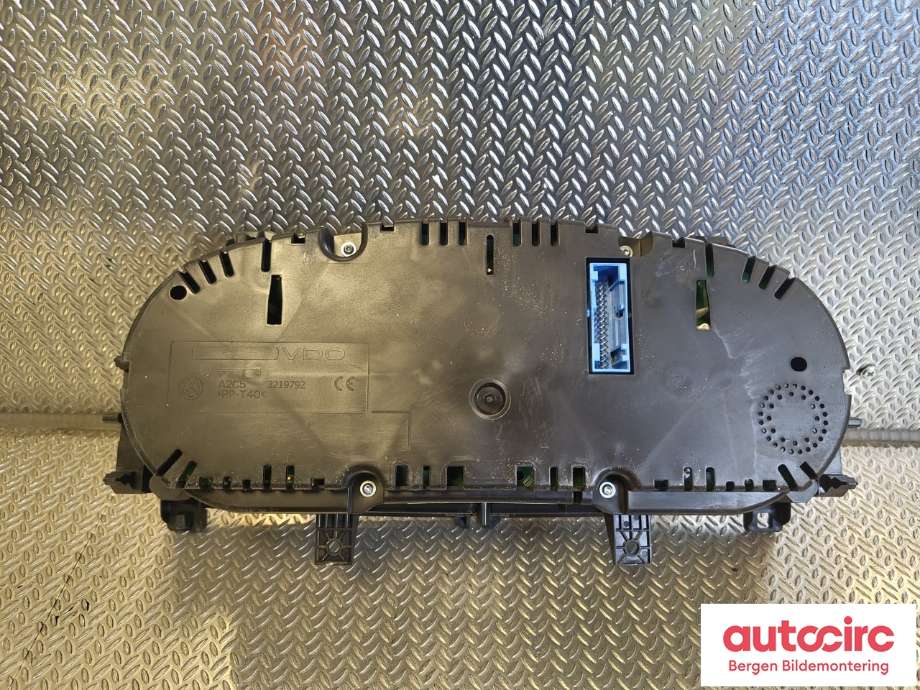 Instrumentpanel til VW Transporter / Caravelle 2015-2019 (T6) (T6) (VOLKSWAGEN|7E0 920 870 L|)