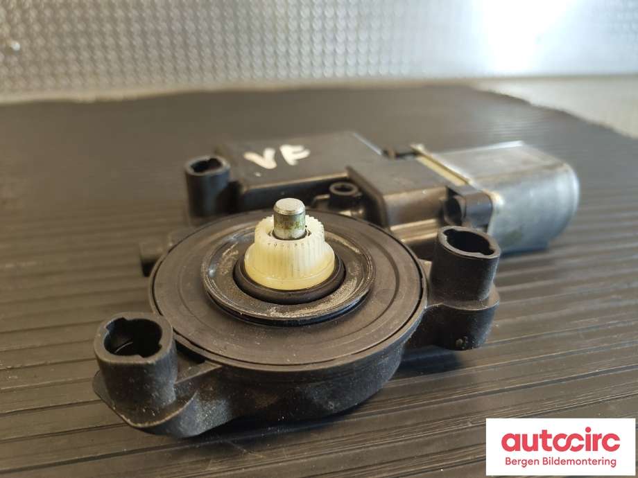 Ruteheis venstre til VW Transporter / Caravelle 2015-2019 (T6) (T6) (VOLKSWAGEN|7E0 959 801 N||7E0 959 801 H)