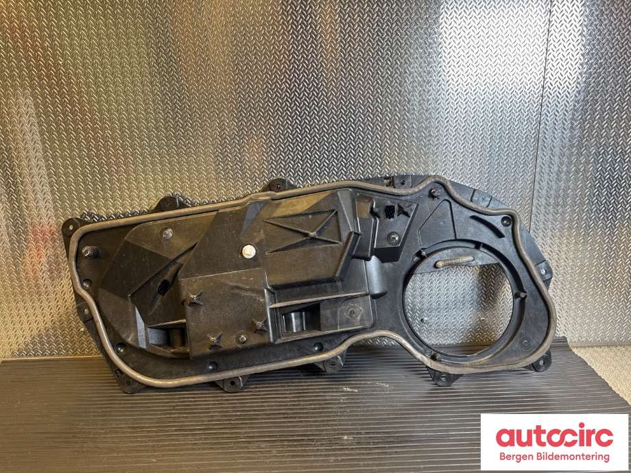 Ruteheis til Land Rover Range Rover, Evoque 2011-2019 (Type I)  (LAND-ROVER|BJ3221122AE|LR048303|)