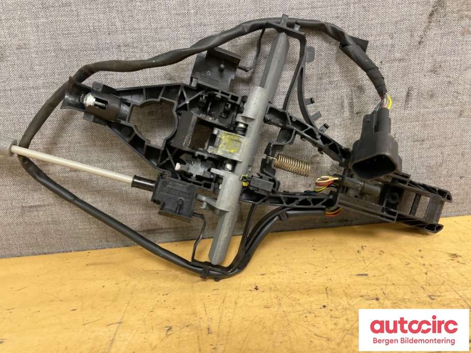 Dørhåndtak utv høyre foran til Volvo XC60 2014-2017 (Type I, Fase 2)  (VOLVO|30784203|)
