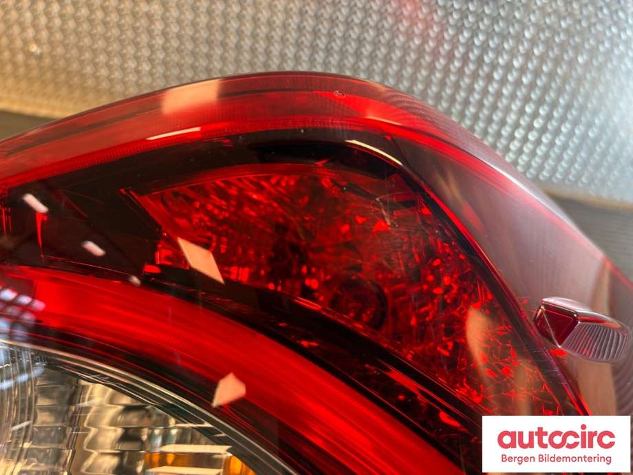 Baklykt høyre til Toyota Auris 2015-2019 (Type II, Fase 2)  (TOYOTA|8155102A51|)