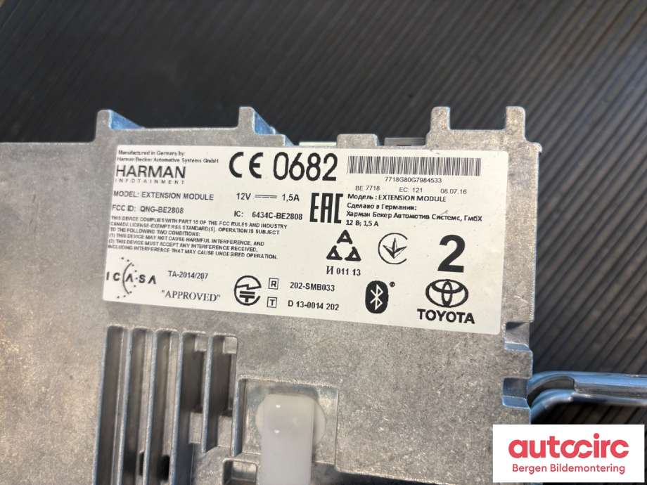 Bilstereo til Toyota Auris 2015-2019 (Type II, Fase 2)  (TOYOTA|8614002400|)