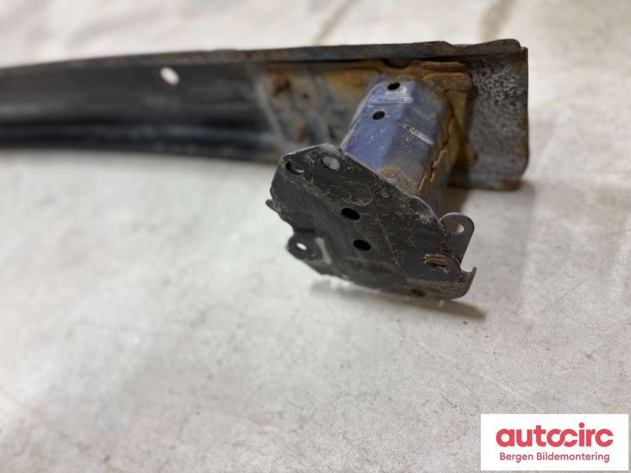 Støtfangerforsterkning bak til Toyota Auris 2015-2019 (Type II, Fase 2)  (TOYOTA|5217102080|5201605030|5201505030)