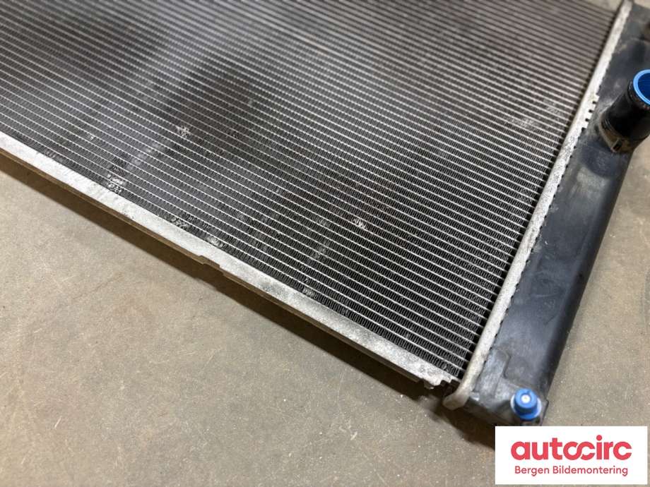 Radiator (automat gir) til Toyota Auris 2015-2019 (Type II, Fase 2)  (TOYOTA|164000T240|)
