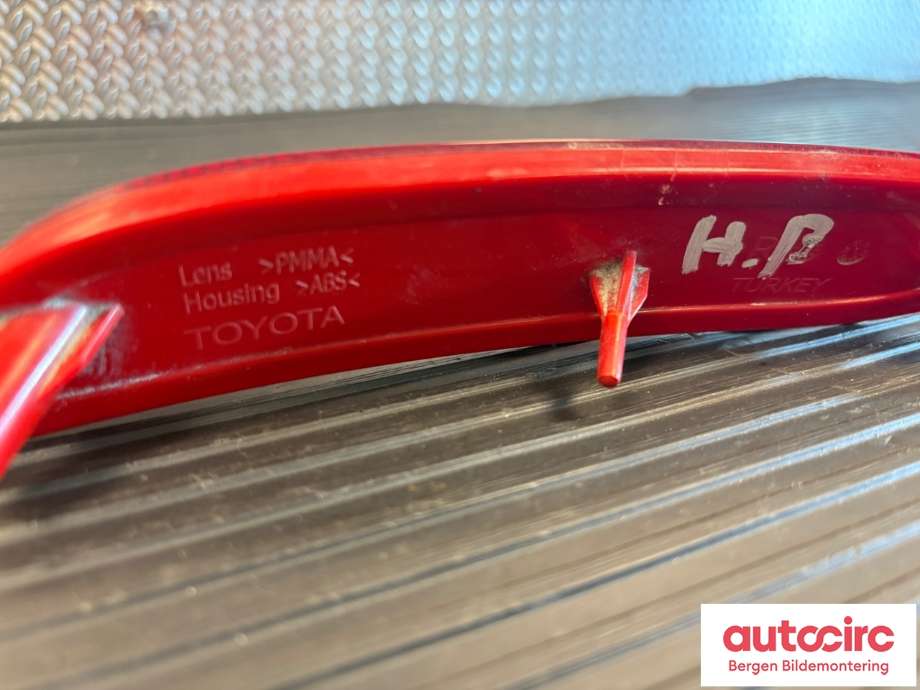 Refleksplate til Toyota Auris 2015-2019 (Type II, Fase 2)  (TOYOTA|8191002260|)