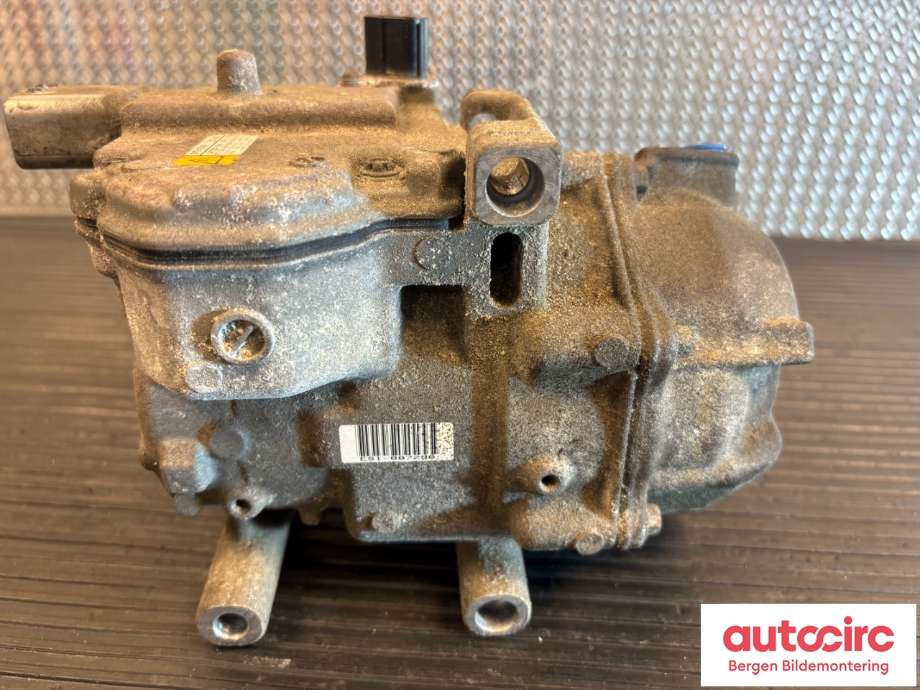 Aircondition kompressor til Toyota Yaris 2012-2014 (Type III, Fase 1)  (TOYOTA|8837052011|)