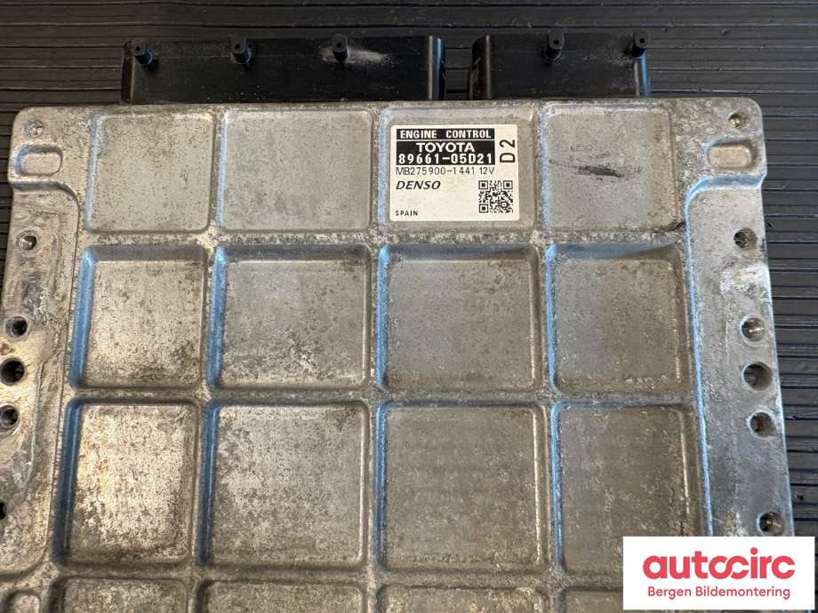Styreenhet motor til Toyota Avensis 2009-2015 (Type III, Fase 1)  (TOYOTA|8966105D30|)
