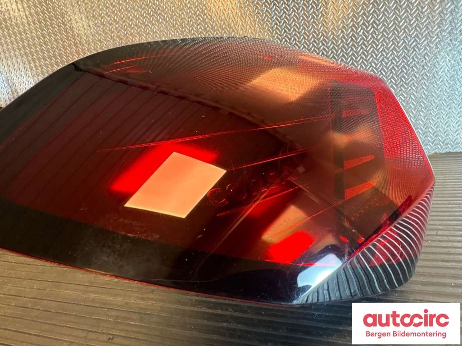 Baklykt høyre til Opel Corsa F 2019-->>  (OPEL|98 293 178 80|)