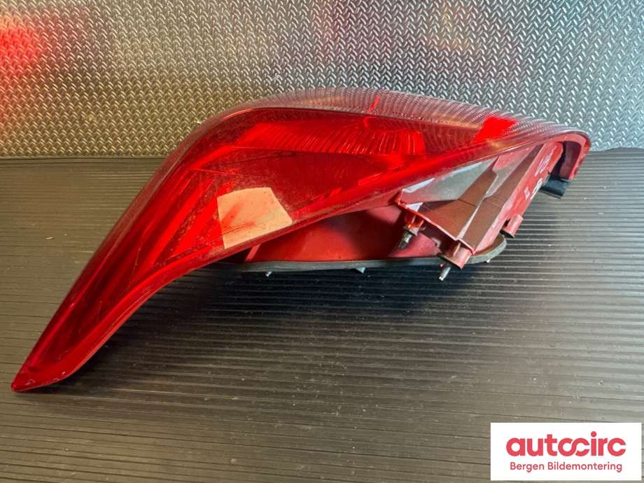 Baklykt venstre til Opel Mokka 2012-2016 (Type I, Fase 1) (OPEL|42599461|95089714|)