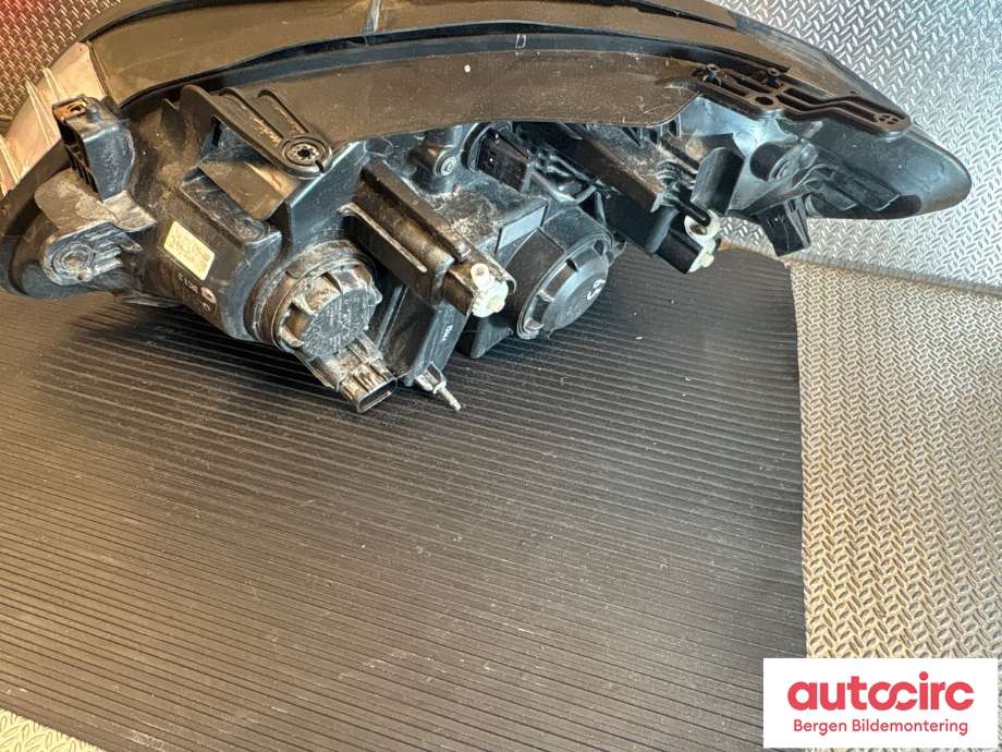 Frontlykt høyre halogen til Opel Mokka 2012-2016 (Type I, Fase 1)  (OPEL|95095497|)