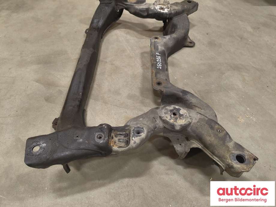 Diverse deler til Mercedes CLS 2004-2010 (C219) (C219) (MERCEDES|A 211 620 15 87|)