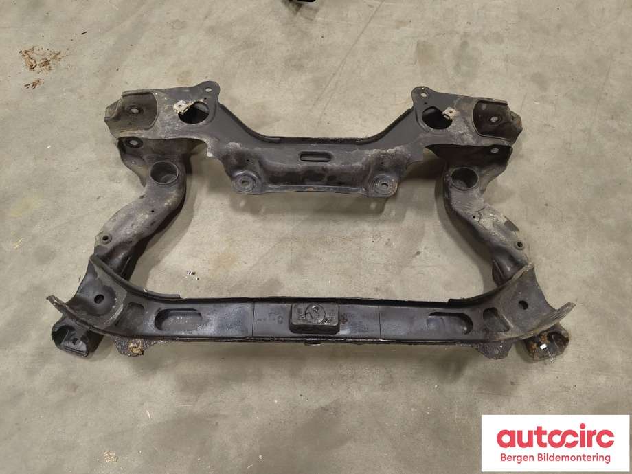 Diverse deler til Mercedes CLS 2004-2010 (C219) (C219) (MERCEDES|A 211 620 15 87|)