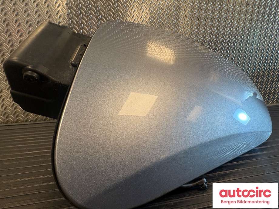 Batterilader inntak/luke til Peugeot 208 2019-->> (Type II)  (PEUGEOT|98 284 711 80|98 232 919 80|)