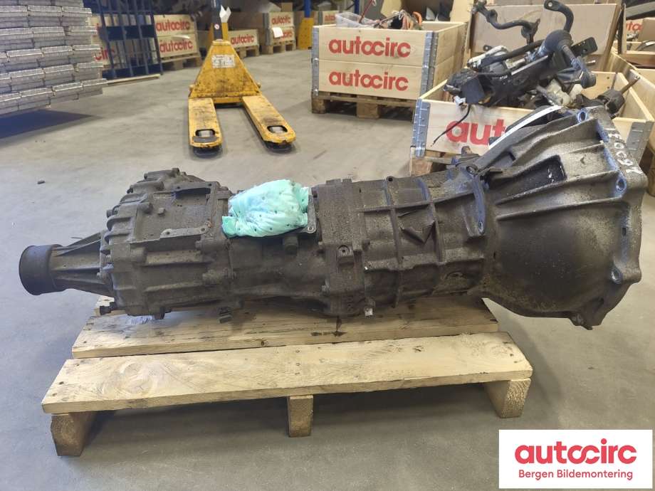 Girkasse manuell til Toyota Hiace 2007-2012 (Fase 3) (TOYOTA|3303026A60|)