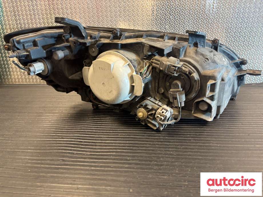 Frontlykt venstre halogen til Subaru Legacy 2003-2007 (Type IV, Fase 1) (SUBARU|84001AG771|)