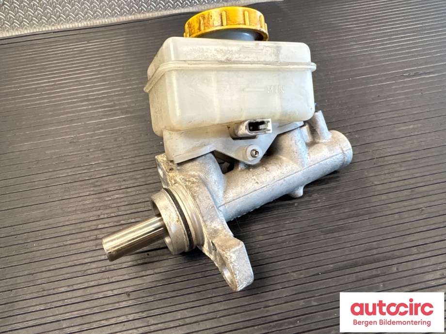 Bremsepumpe hoved til Subaru Legacy 2003-2007 (Type IV, Fase 1)  (SUBARU|26401AG010|)