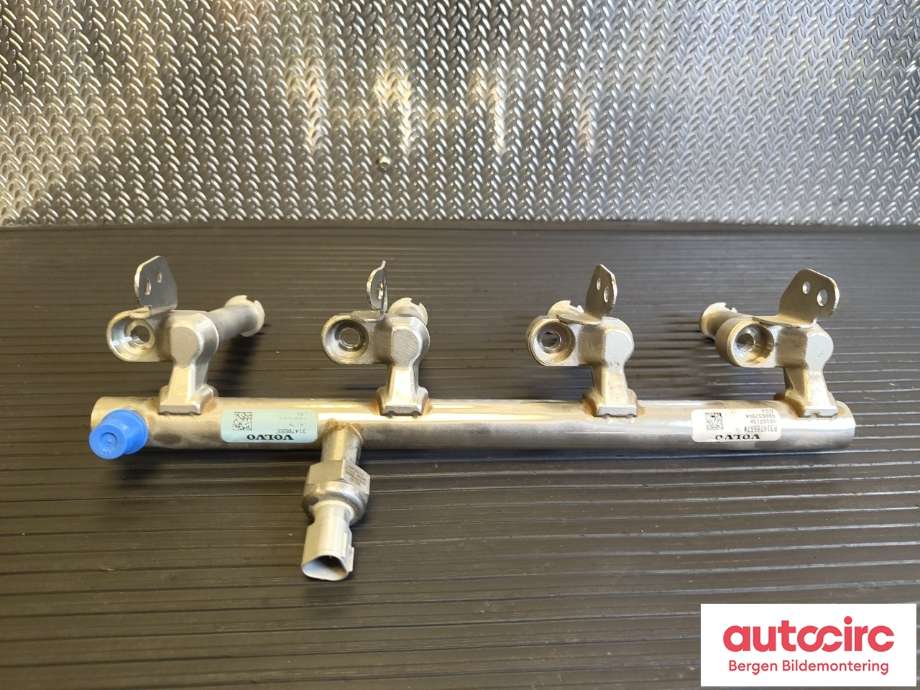 Dyseskinne (fuelrail) til Volvo V40 2012-2019  (VOLVO|32135229|32203286|)