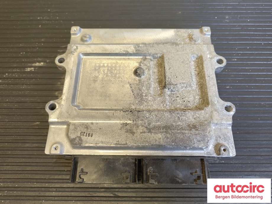 Styreenhet motor til Volvo V40 2012-2019  (VOLVO|36011422|31361735|)